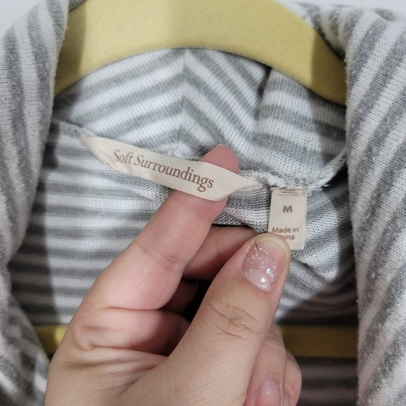 Soft Surroundings Fireside Pullover Cowl Neck Cozy Soft Striped Sweater Size Med - Picture 3 of 5